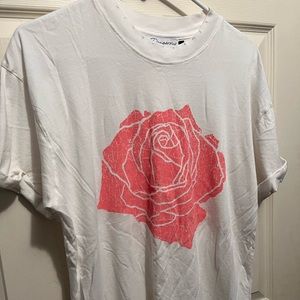 Girl Dangerous Rose Boyfriend Tee Small